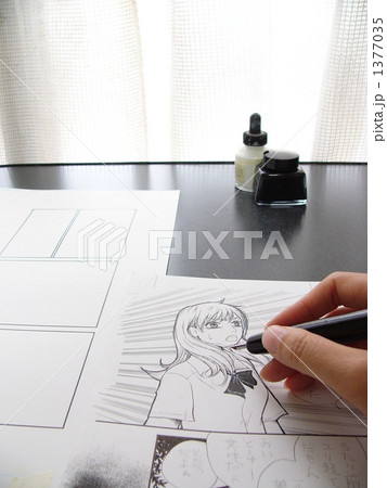 漫画を描く 1377035