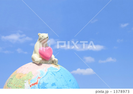 青空と白クマとハート02 1378973