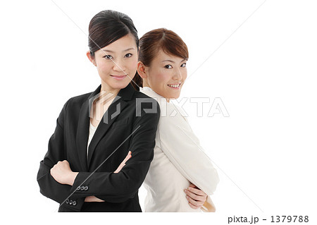 女性二人背中合わせ ビジネスイメージ の写真素材
