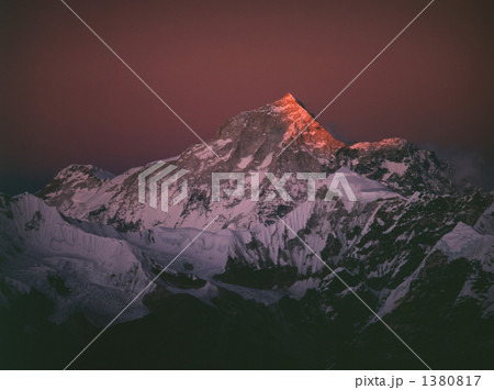 メラピークハイキャンプにてマカルー(8463m)残照 メラピークハイキャンプにてマカルー(8463m)残照 1380817