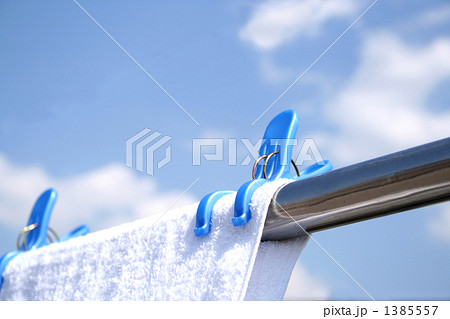 青空と洗濯バサミ 1385557