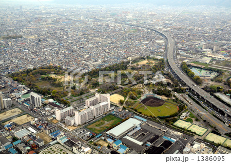 大阪、久宝寺緑地を空撮 大阪、久宝寺緑地を空撮 1386095