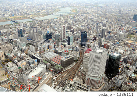 大阪駅上空から空撮 大阪駅上空から空撮 1386111