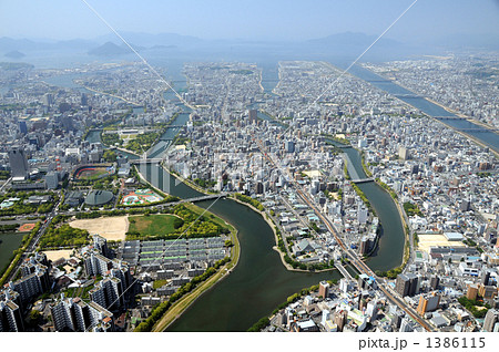 広島市街を空撮の写真素材