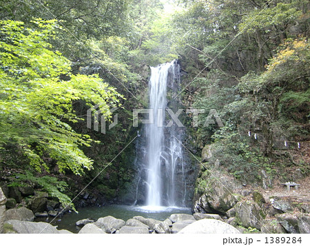 竜吟の滝 1389284