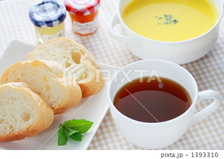 フランスパン　朝食イメージ 1393310