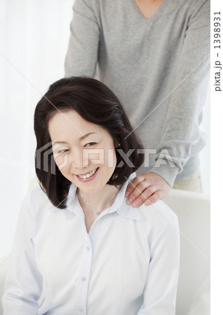 ミドル女性 1398931