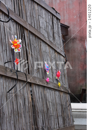 路地裏のかざぐるま 1401220