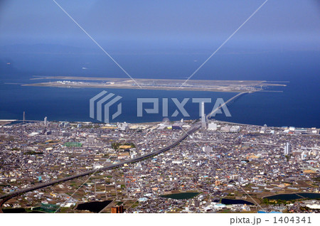関西空港、泉佐野市を空撮 1404341
