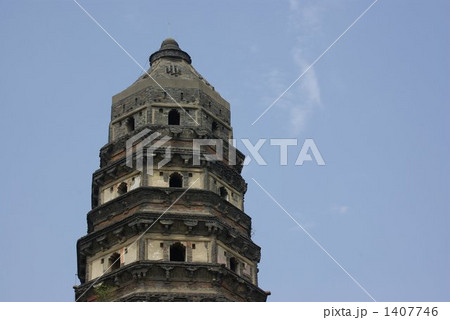 東洋のピサの斜塔 虎丘(古代 呉の国の王の墳墓) 東洋のピサの斜塔 虎丘(古代 呉の国の王の墳墓) 1407746