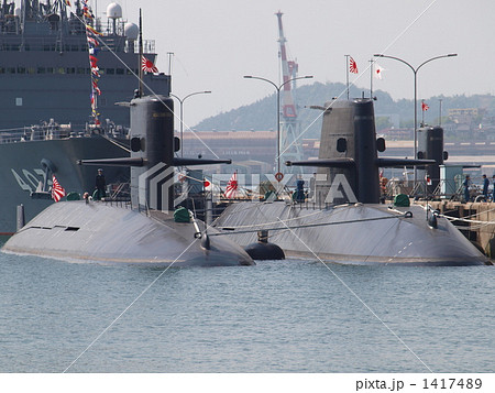 海上自衛隊の「潜水艦」（憲法記念日）　呉　　広島 1417489