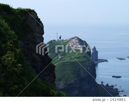 北海道の積丹半島にあります神威岬です。 1424861