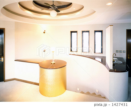 階段踊り場 1427431