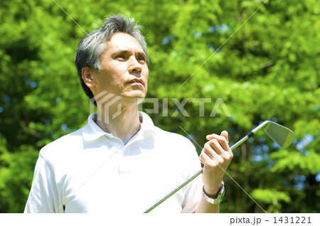 ゴルフクラブを持つ男性 ゴルフクラブを持つ男性 1431221