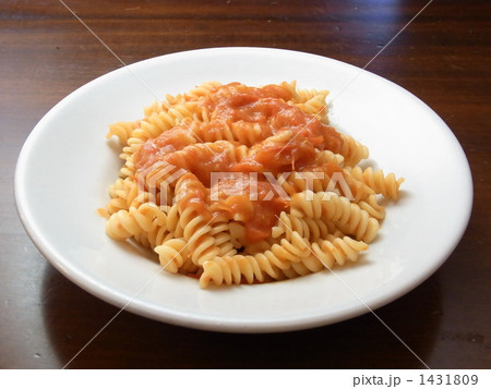 トマトソースのパスタ 1431809