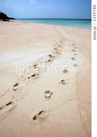 有人日本最南端の島の絶景ビーチ 有人日本最南端の島の絶景ビーチ 1434780