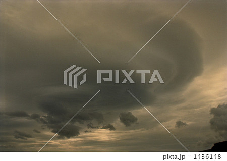 見上げたつるし雲 見上げたつるし雲 1436148