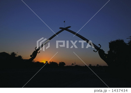 夕景のサダムの剣 1437434