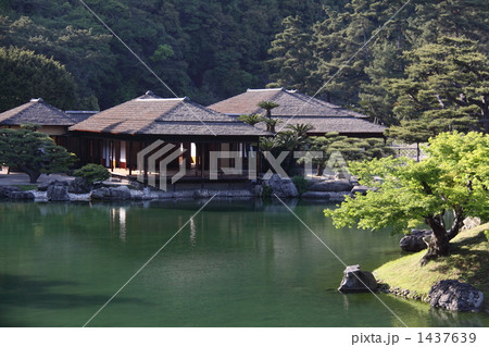 数奇屋づくりの茶床『掬月亭』 1437639