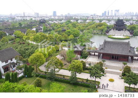中国 蘇州市の盤門公園の俯瞰(蘇州市外をのぞむ) 中国 蘇州市の盤門公園の俯瞰(蘇州市外をのぞむ) 1438733