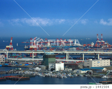 港のガントリークレーン群 港のガントリークレーン群 1441504