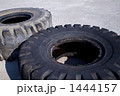 1444157