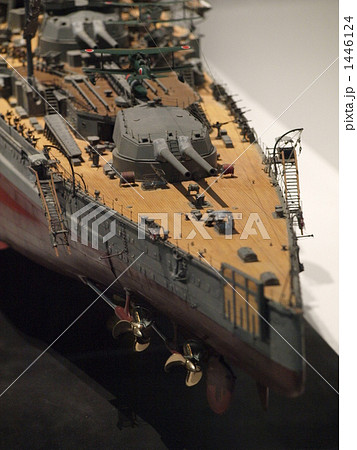 戦艦の模型 大砲 機関砲 海軍 模型 軍艦 戦艦の模型 大砲 機関砲 海軍 模型 軍艦 1446124