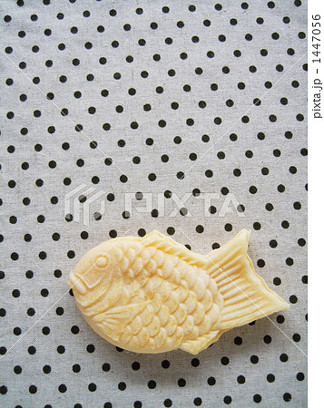 白いたい焼き 白いたい焼き 1447056