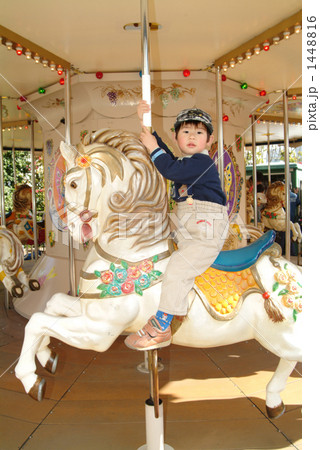 白馬に乗る男の子 白馬に乗る男の子 1448816