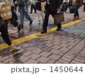 渋谷を歩く人々 1450644