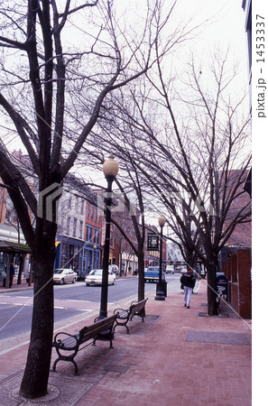 アメリカ　郊外の街 1453337