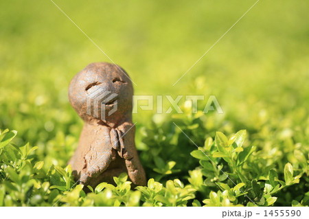 新芽と笑顔のお地蔵様 新芽と笑顔のお地蔵様 1455590