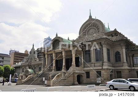 薄曇りの築地本願寺 1457036