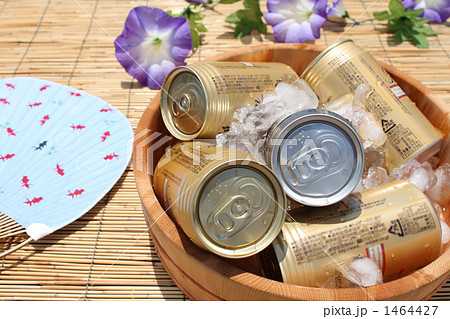 夏イメージ・缶ビール01 1464427