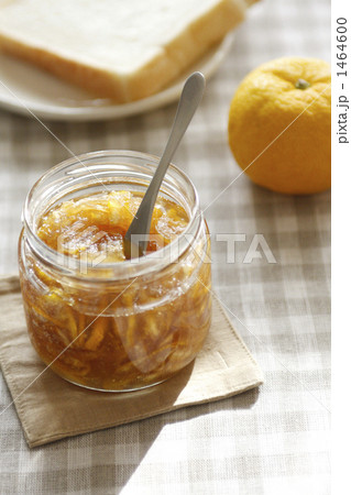 朝食のテーブル 朝食のテーブル 1464600