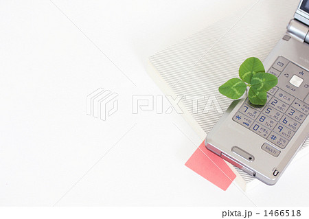Four-leaf clovers-03■携帯電話-連絡待ち-四葉のクローバー■ Four-leaf clovers-03■携帯電話-連絡待ち-四葉のクローバー■ 1466518