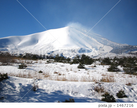 雪化粧の浅間山 1467216