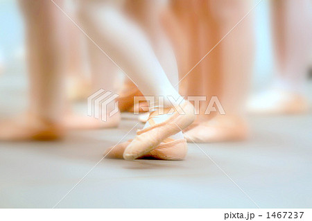 バレエ　習い事イメージ　ピンク 1467237