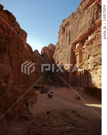 ペトラ遺跡（エル・ハズネ） 1467904