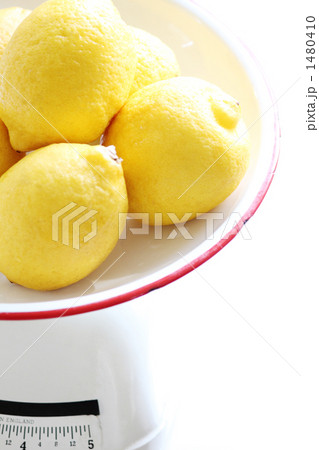 アンティークスケールと国産レモン アンティークスケールと国産レモン 1480410