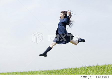 制服姿の女子高生 制服姿の女子高生 1483501