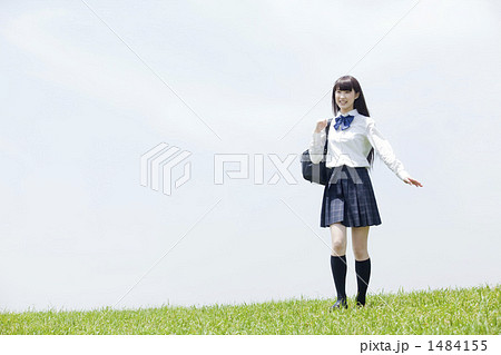 制服姿の女子高生 制服姿の女子高生 1484155