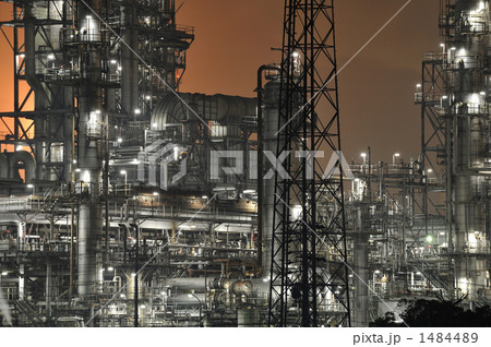四日市工業地帯の工場 1484489