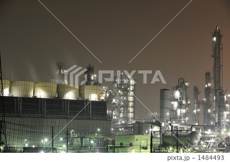 四日市工業地帯の工場 1484493