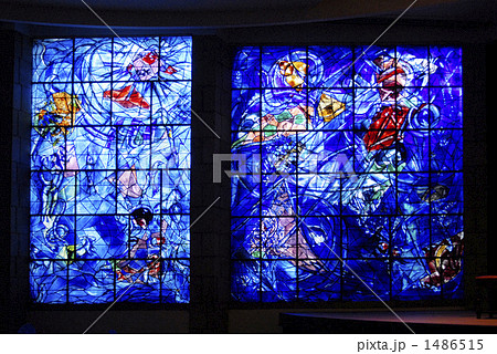 ニースのシャガール美術館のシャガールのステンドグラス 1486515