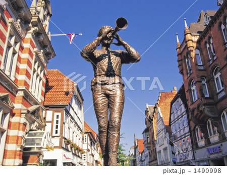 ハーメルンのネズミ取り男像 1490998
