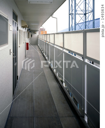 アパート屋外廊下 1493634