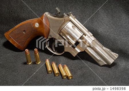 S&W Ｍ２７ 357マグナムの写真素材 [1498398] - PIXTA