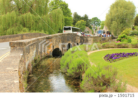バイブリーの小さな橋 1501715