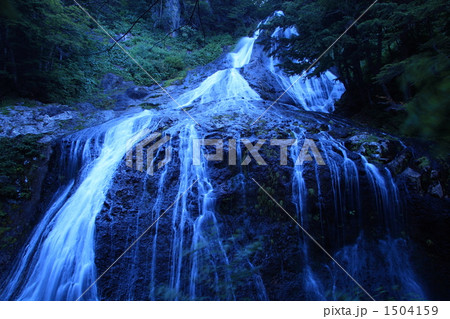 乗鞍の三本滝 1504159